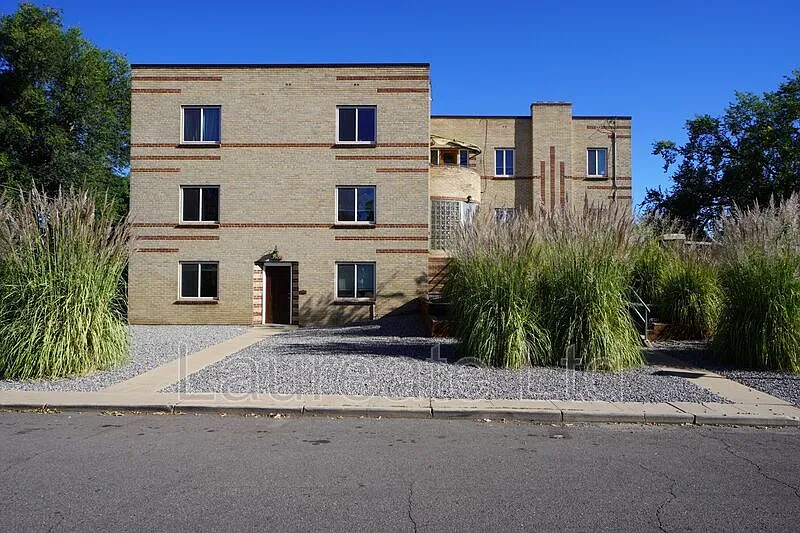 2 bed, 1.0 bath, 1100 sqft, $1,595 — Photo 1