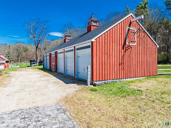 5th image of 246 Heritage Road