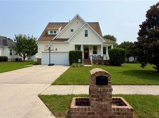 1221 Rosebud Ln, Chesapeake, VA 23322