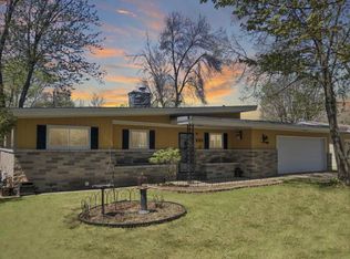 201 Sunset Ave, Stevens Point, WI 54481