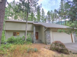 23775 E Mirkwood Ln, Welches, OR 97067