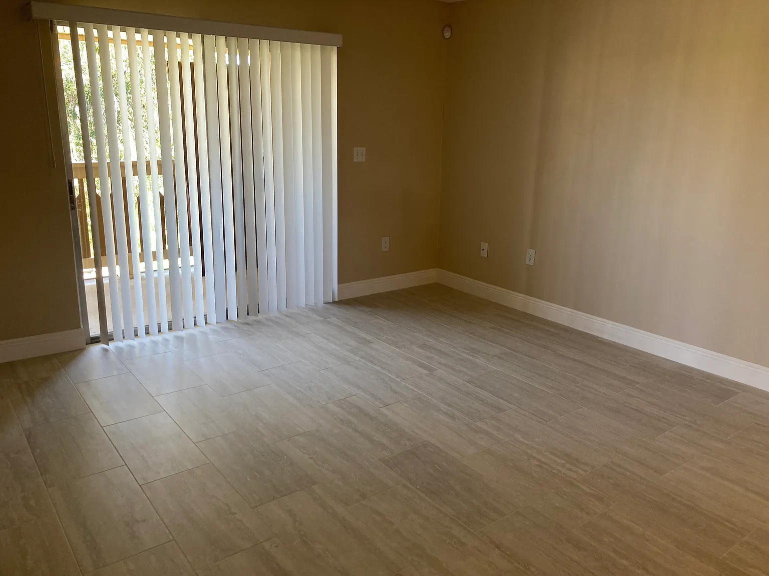 2 bed, 956 sqft, $1,450 — Photo 4