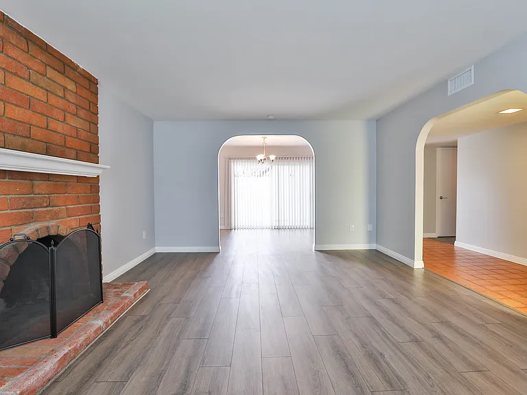309 W Kelly Ave #A — Photo 6