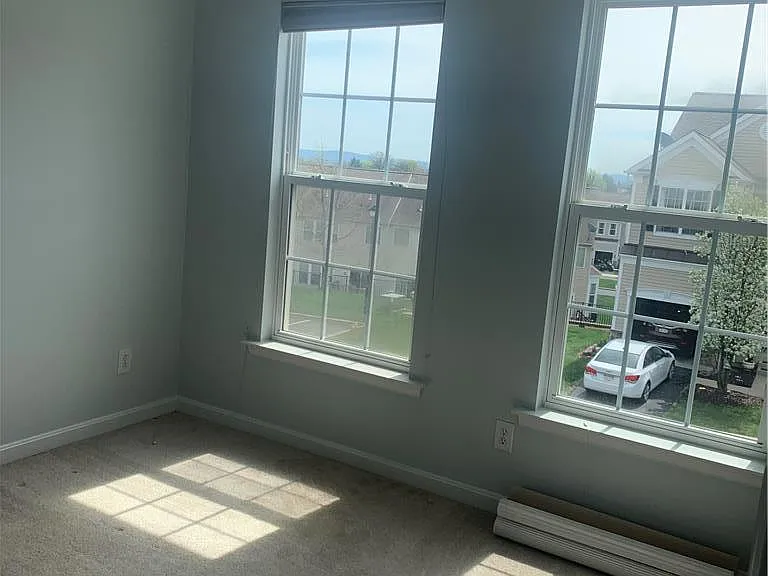 1859 Hemming Way S — Photo 30