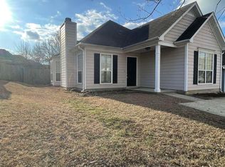 345 Camden Cove Cir, Calera, AL 35040