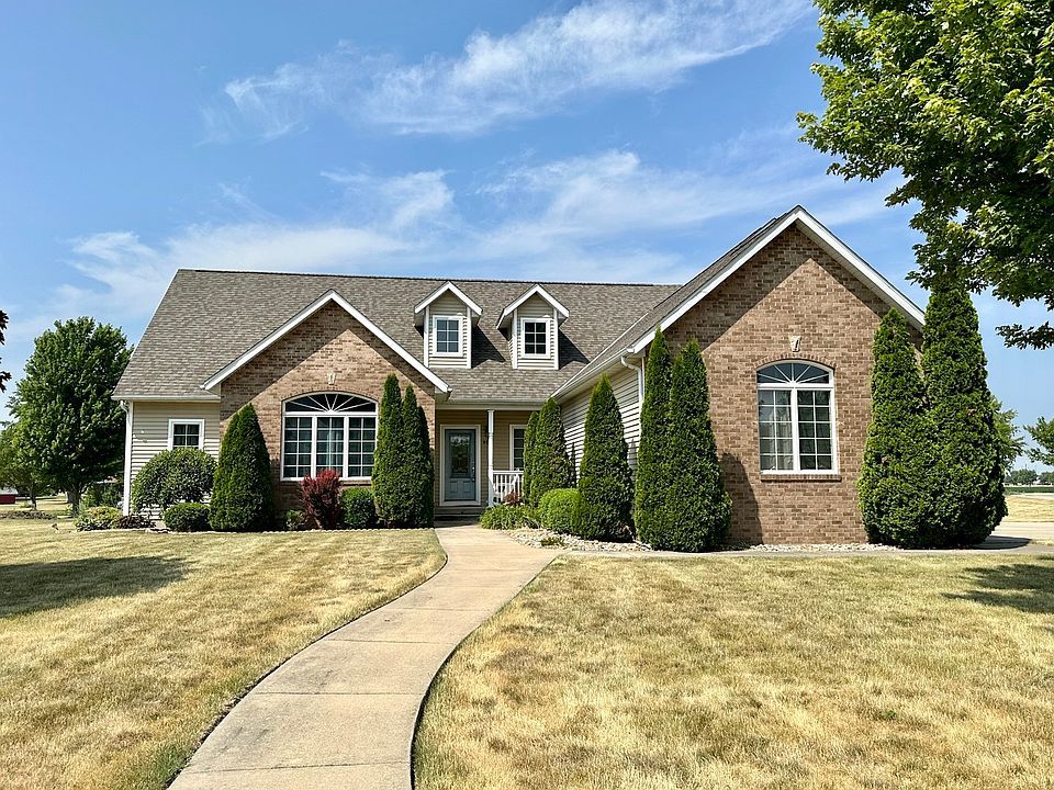 1st image of 901 S Debra Ln