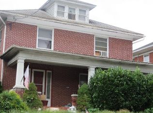 22 Berlin St, Spring Grove, PA 17362