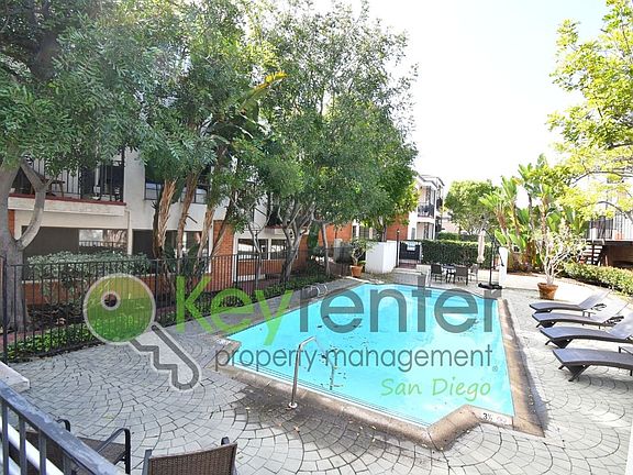 4th image of 2630 Pirineos Way Unit 5