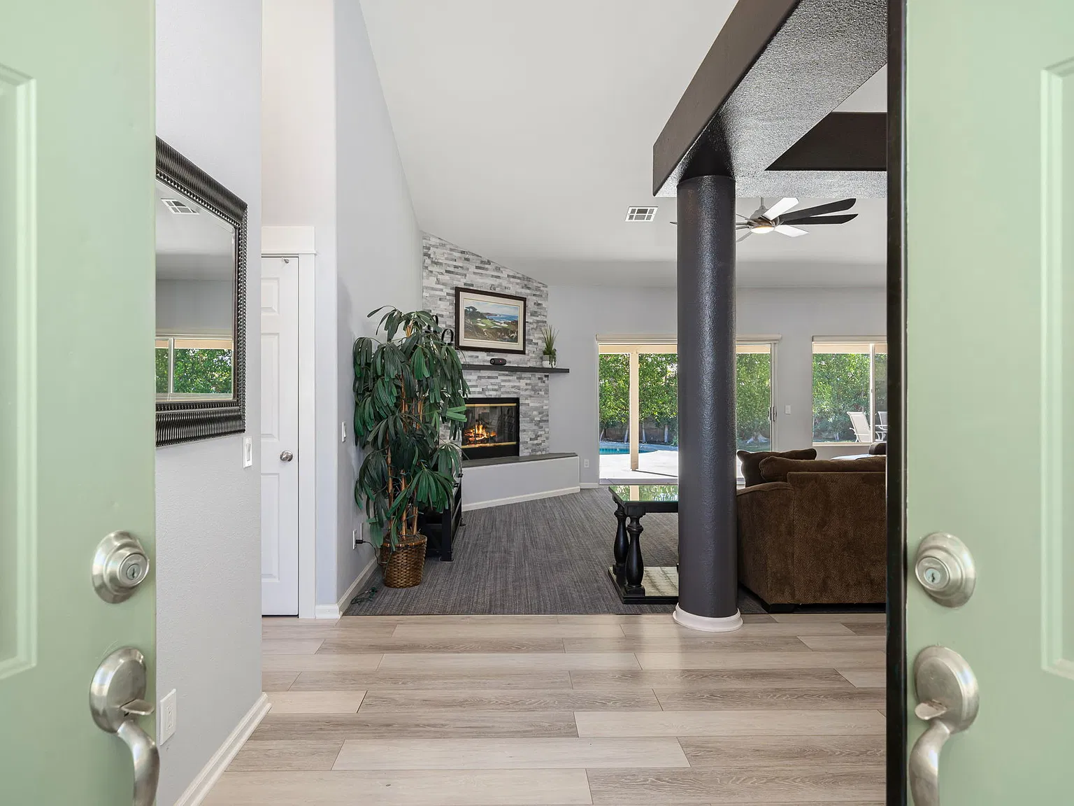 3 bed, 1968 sqft, $7,000 — Photo 4
