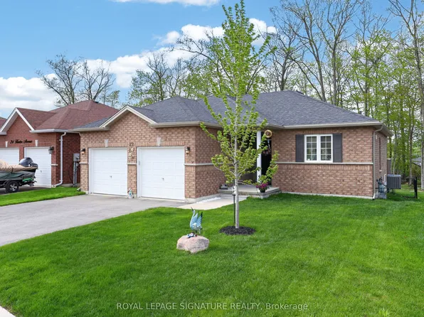 22 Hunter Ave, Tay, ON L0K 2A0
