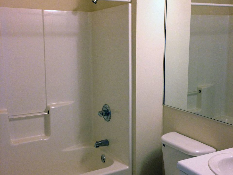 2nd image of 1502 Main St APT 202
