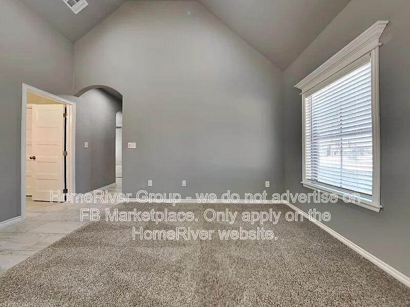 2 bed, 1.0 bath, 1200 sqft, $1,650 — Photo 4