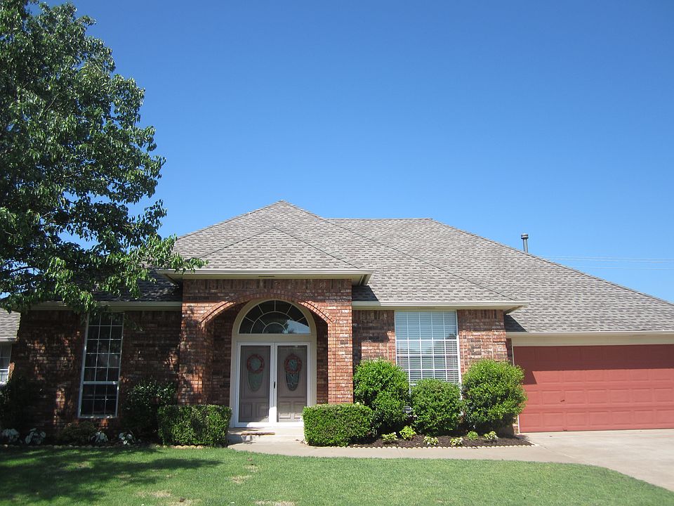Beautiful front entry!