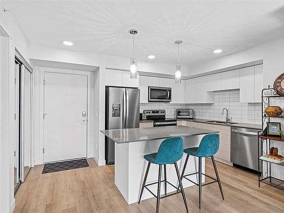 5th image of 4810 Cedar Ridge Pl #308