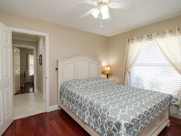 333 Wentworth Ct — Photo 41