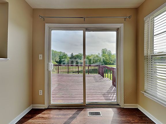 4th image of 10103 Edgerton Dr