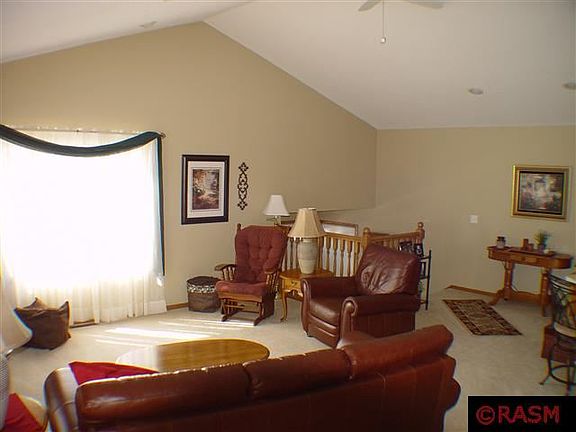 3rd image of 502 N Minnesota Ave