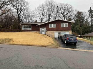 4129 Mandrake Rd, Madison, WI 53704