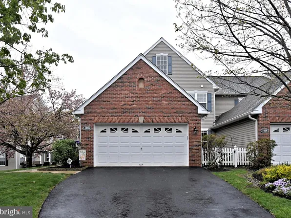 1026 Kingsdown Ct, Ambler, PA 19002