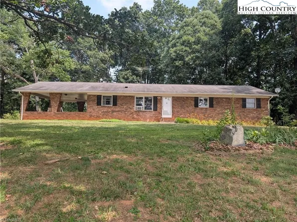 1920 N Oak Ridge Church Road, Yadkinville, NC 27055