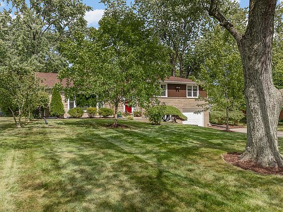2nd image of 933 Quinn Pl