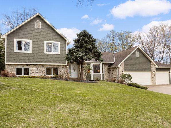20503 Juno Trl, Lakeville, MN 55044