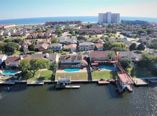 7606 Beluche Dr, Galveston, TX 77551