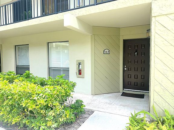 4th image of 159 NW 70th Street #517
