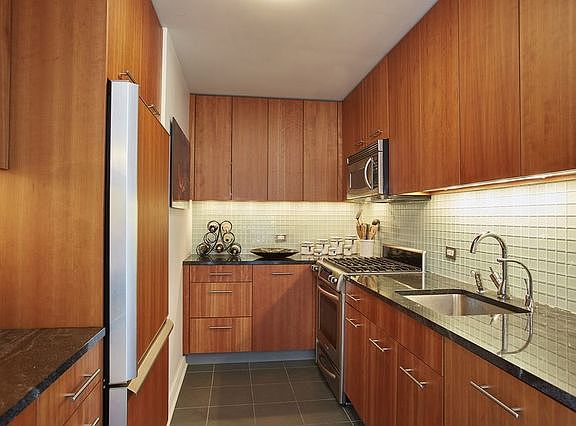 3rd image of 11 E 29th St APT 35B