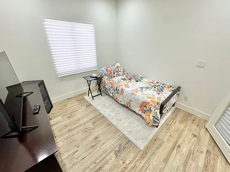8852 Winter Sky Ave — Photo 12