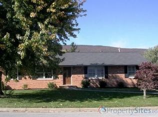 2723 Gardner Dr, Salem, VA 24153