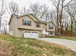 6057 Richmond Dr, Hillsboro, MO 63050
