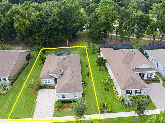 3rd image of 165 Birchmont Dr