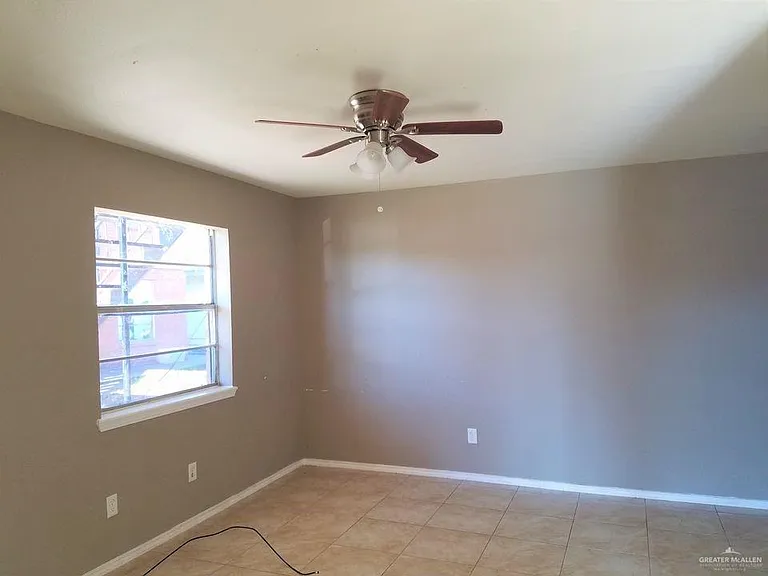 1801 Washington Ave #8 — Photo 8