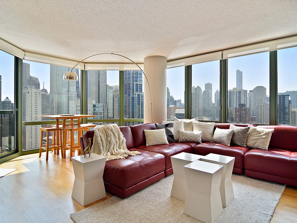 Living Room / Dining Room