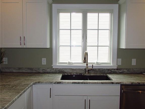 3rd image of 553 Riverwalk Dr