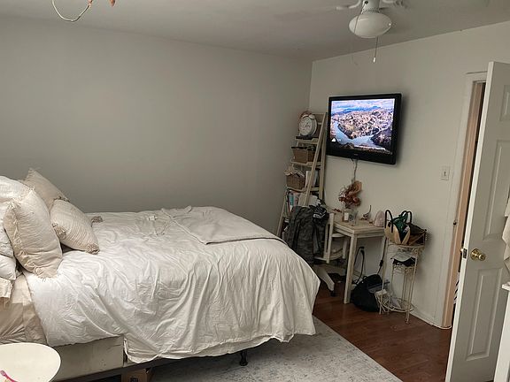 2nd image of 704 South St #2R