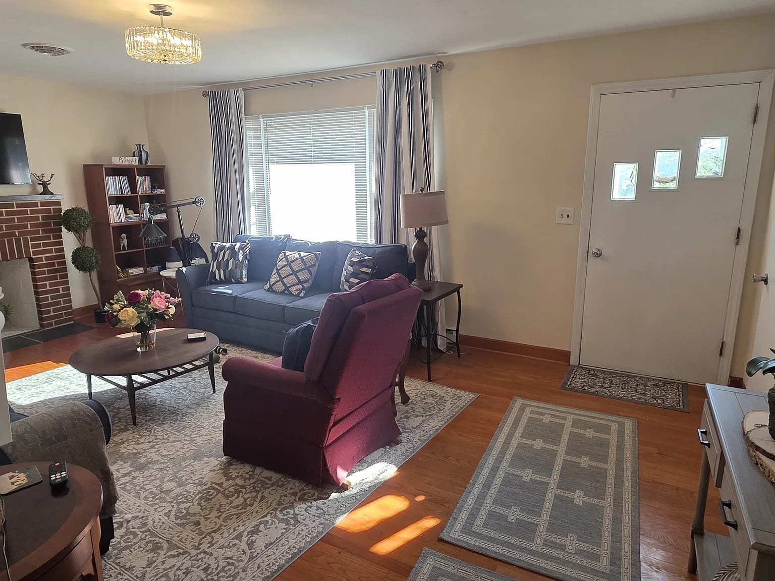 2 bed, 2200 sqft, $1,500 — Photo 4