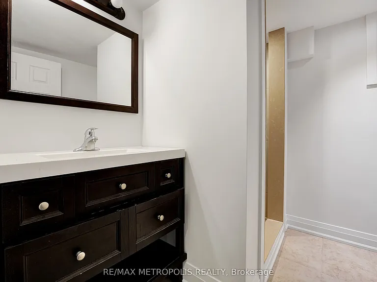268 Penn Ave #BASEMENT — Photo 12