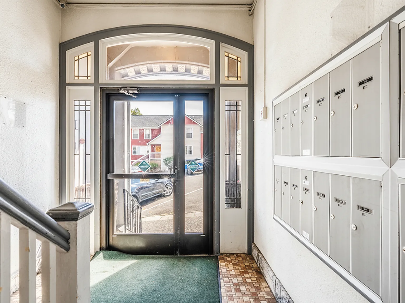 Welcome Home to Granada Apartments — Photo 3