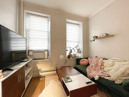 2nd image of 478 3rd Ave APT 2A