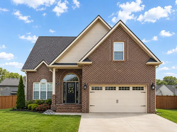 110 Chisum Ct, Clarksville, TN 37043