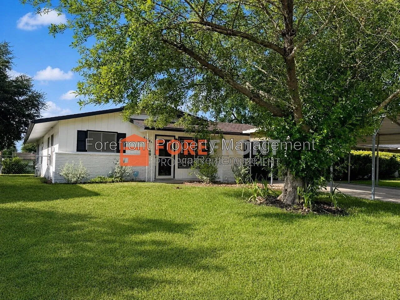3 bed, 2.0 bath, 1767 sqft, $1,695 — Photo 1