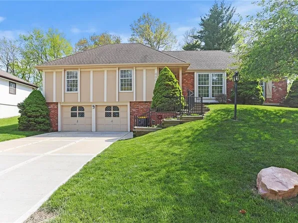 4901 NW 80th St, Kansas City, MO 64151