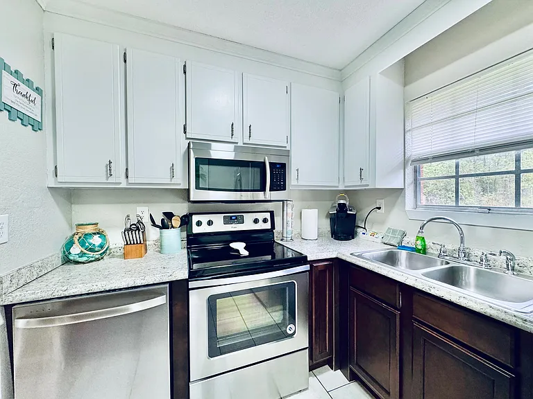 5911 N Airport Rd — Photo 11