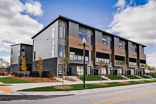 210 NW 9th St #1 Photo 1