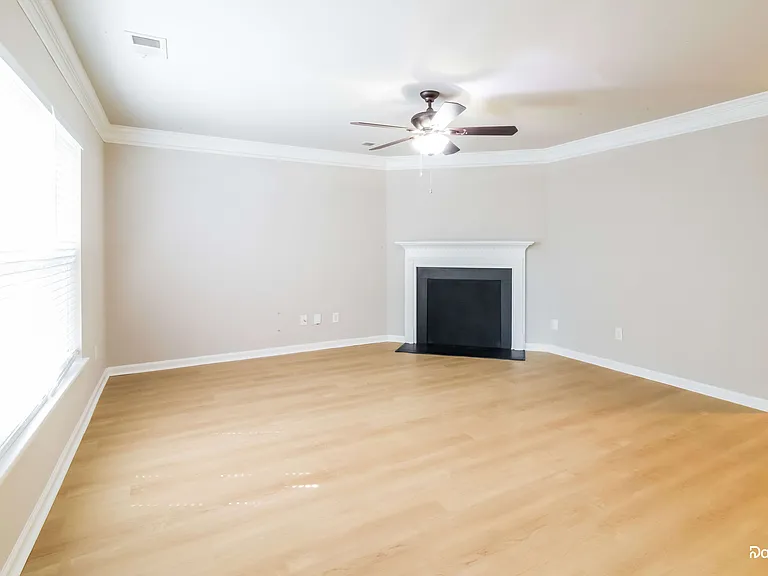 214 Breckingridge Dr — Photo 6