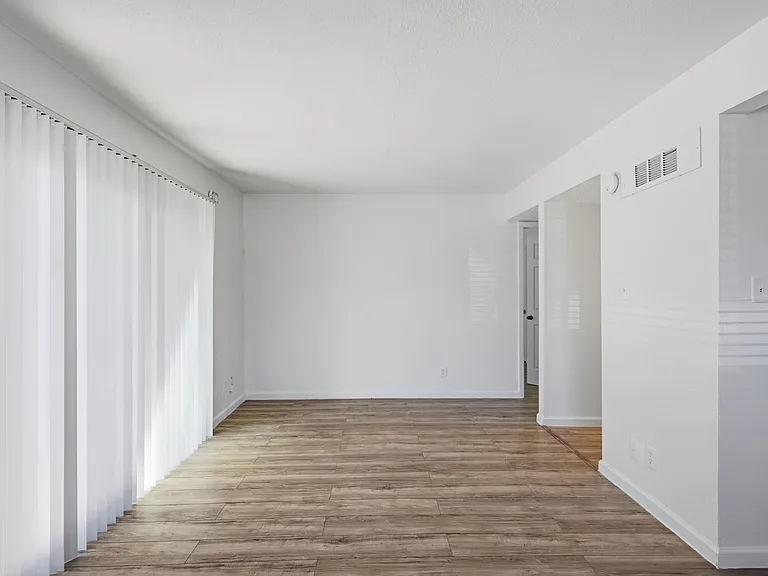 2705 Windswept Cv — Photo 30