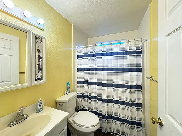 2148 Primrose Dr #6 — Photo 14