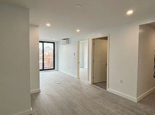 30-43 31st St #4D, Astoria, NY 11102